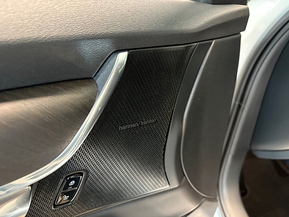 Volvo V90 Cross Country 21 of 27