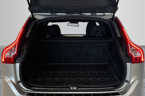 Volvo XC60 9 of 16