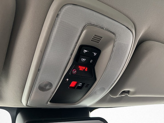Volvo V70 19 of 30
