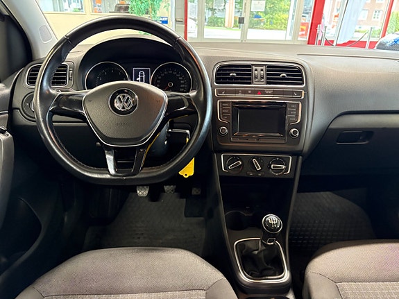 Volkswagen Polo 10 of 11