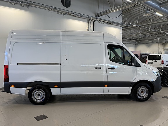 Mercedes-Benz Sprinter 317 3 of 13