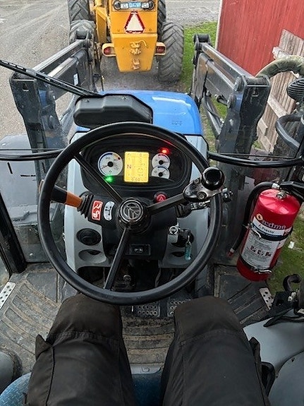New Holland T 5.115 EC 8 of 10