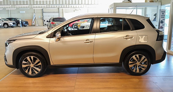 Suzuki S-Cross 2 of 10