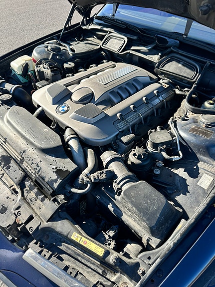 BMW 740d 5 of 10