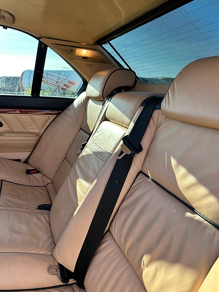 BMW 740d 9 of 10