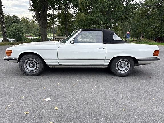 Mercedes-Benz SL350 8 of 20