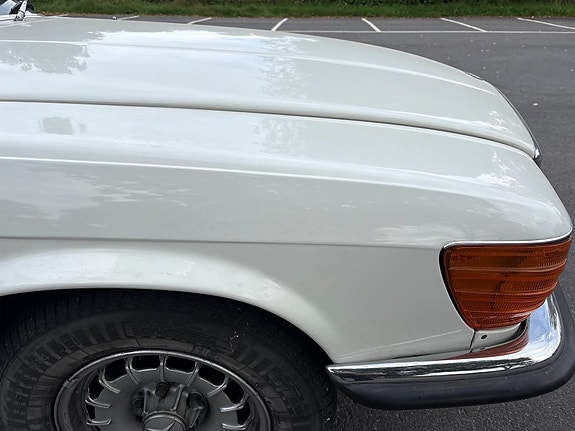 Mercedes-Benz SL350 18 of 20