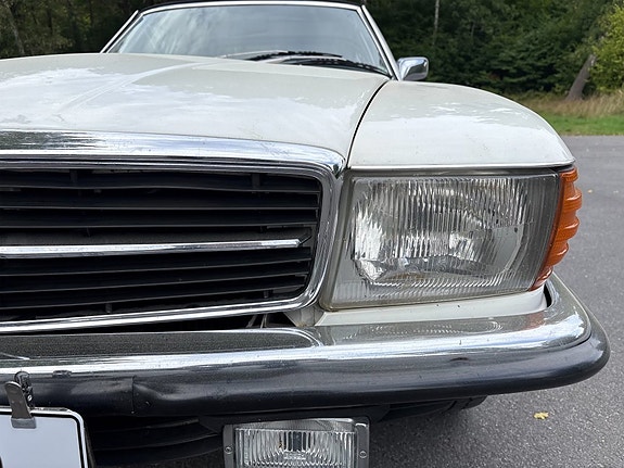 Mercedes-Benz SL350 12 of 20