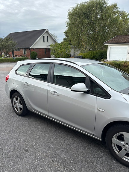 Opel Astra 5 of 9