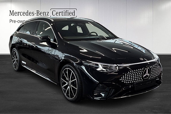 Mercedes-Benz CLA350 2 of 25