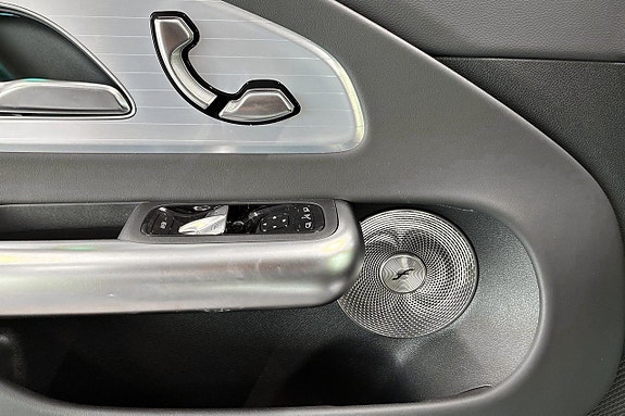 Mercedes-Benz CLA350 16 of 25