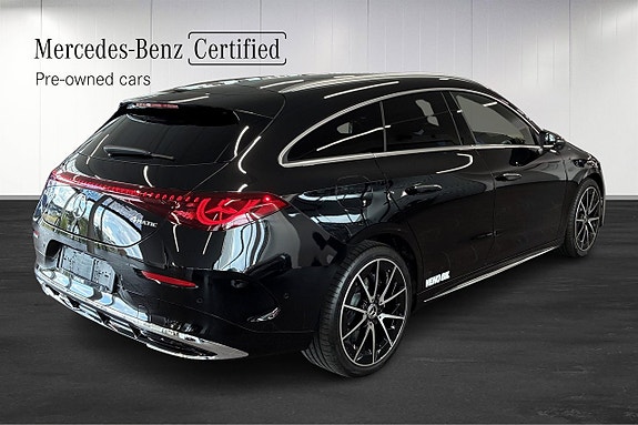 Mercedes-Benz CLA350 3 of 25