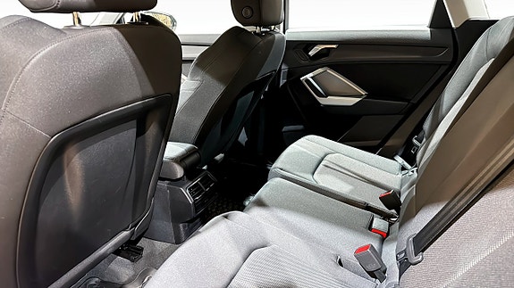 Audi Q3 11 of 20