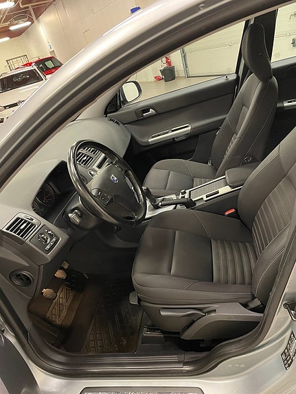 Volvo S40 3 of 7