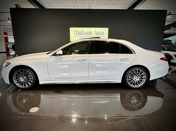Mercedes-Benz S450 d 2 of 22