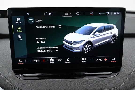 Skoda Enyaq 16 of 27