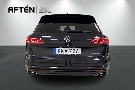 Volkswagen Touareg 8 of 29