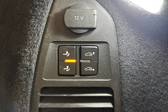 Volkswagen Touareg 23 of 29