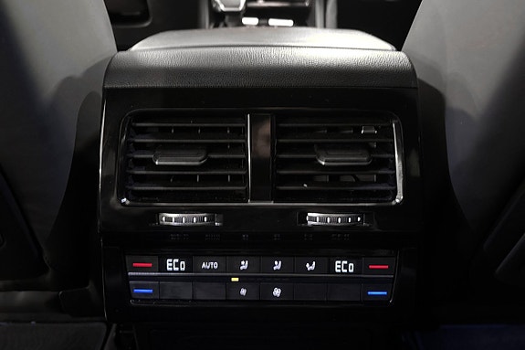 Volkswagen Touareg 21 of 29