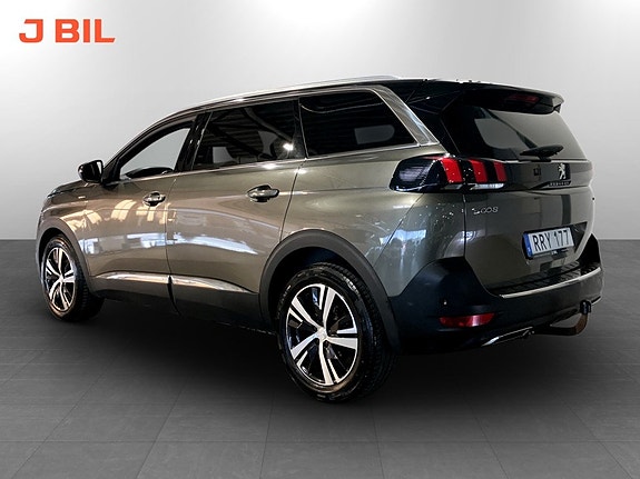 Peugeot 5008 3 of 17