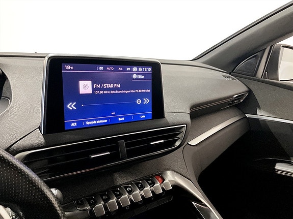 Peugeot 5008 10 of 17