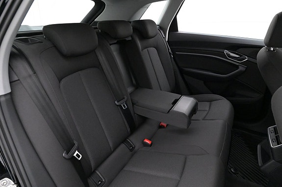 Audi e-tron 21 of 27
