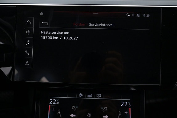 Audi e-tron 16 of 27