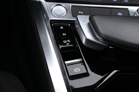 Audi e-tron 20 of 27