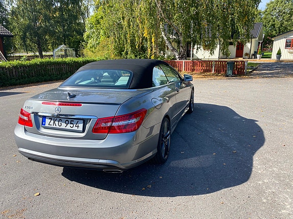 Mercedes-Benz E550 4 of 10