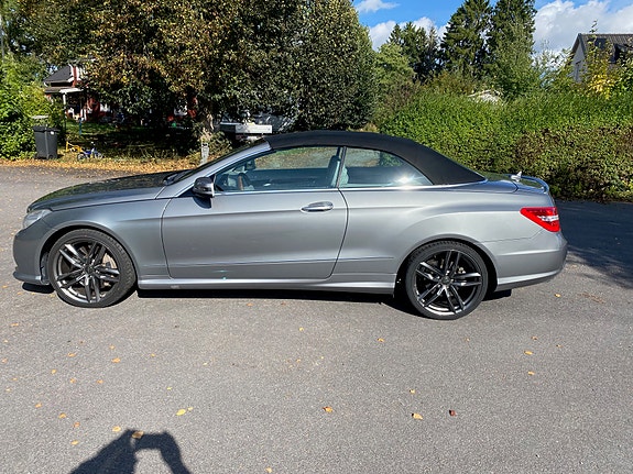 Mercedes-Benz E550 10 of 10