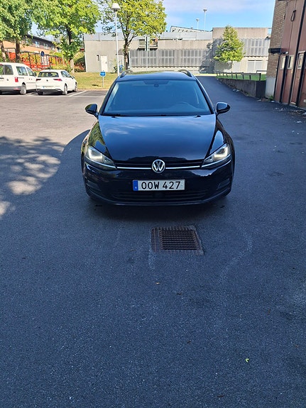 Volkswagen Golf VII 7 of 8