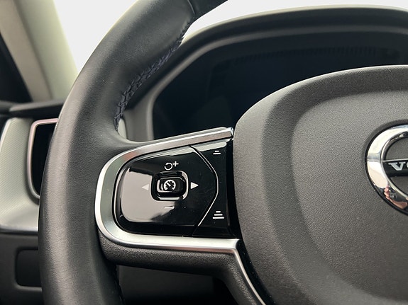 Volvo XC60 18 of 30