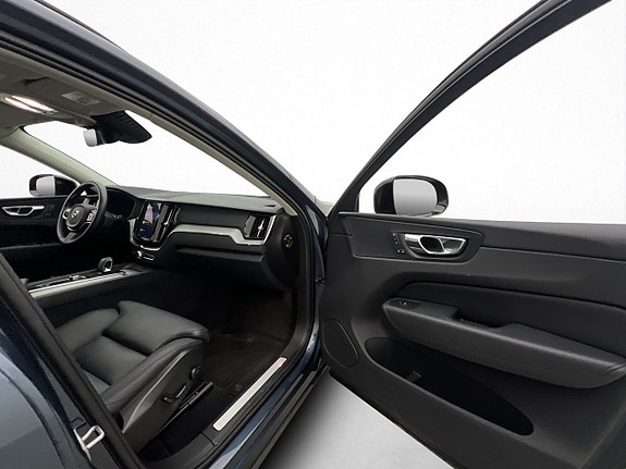 Volvo XC60 29 of 30
