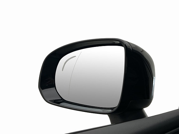 Volvo XC60 10 of 30