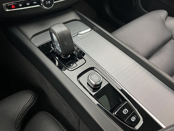Volvo XC60 27 of 30