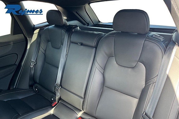 Volvo XC60 17 of 25