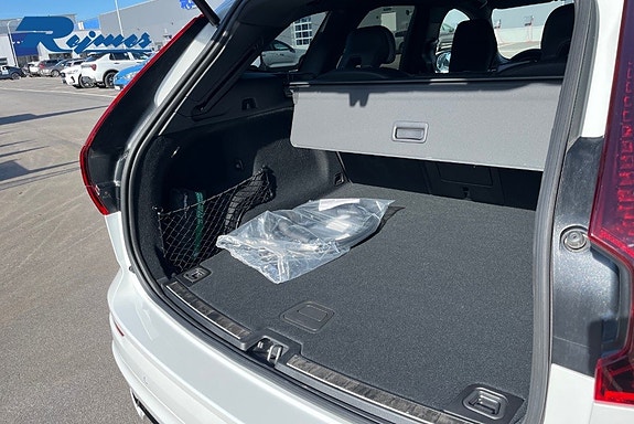 Volvo XC60 18 of 25