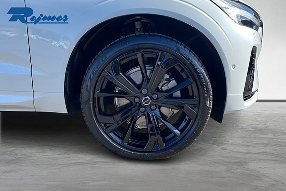 Volvo XC60 22 of 25