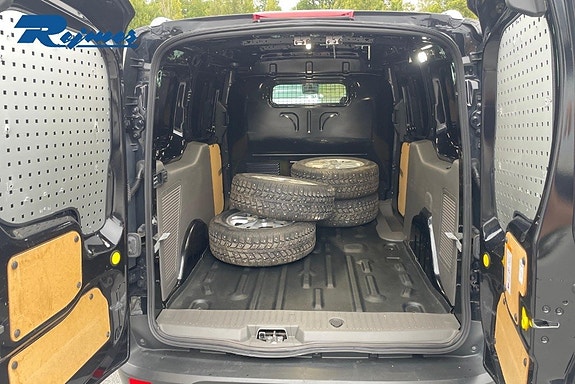 Ford Transit Connect 20 of 21