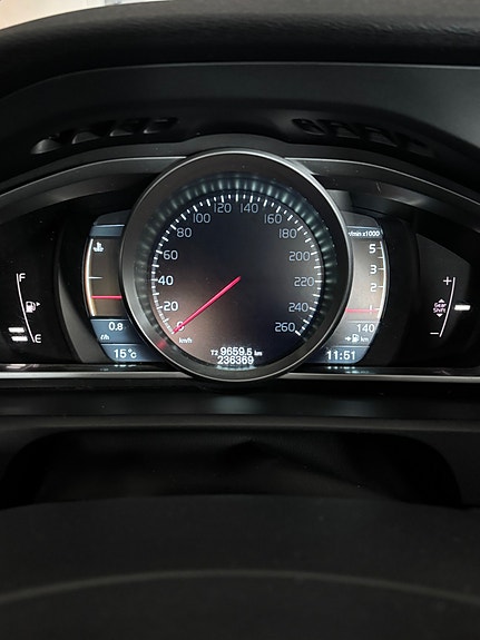 Volvo V40 Cross Country 12 of 12