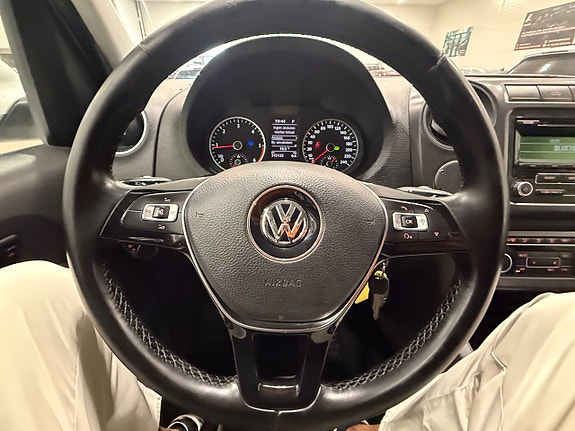 Volkswagen Amarok 8 of 18