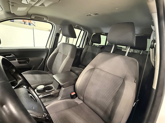 Volkswagen Amarok 7 of 18