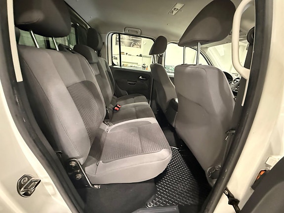 Volkswagen Amarok 14 of 18