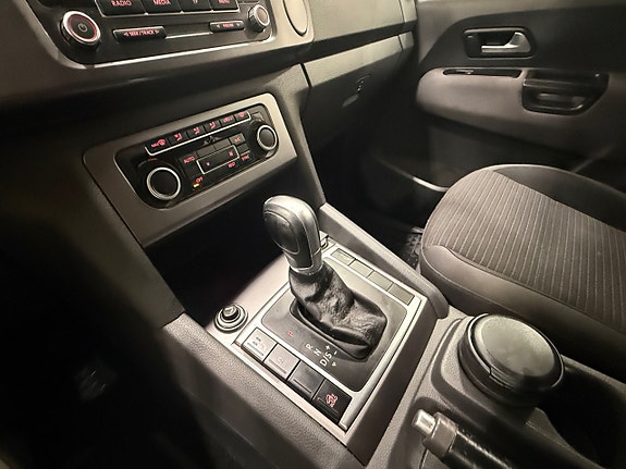 Volkswagen Amarok 10 of 18