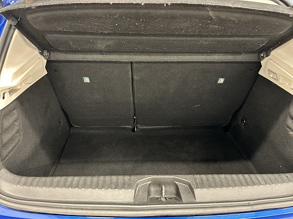 Renault Clio 12 of 19