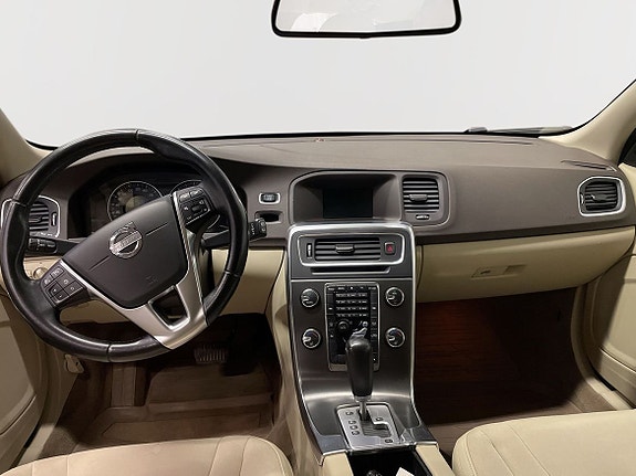 Volvo V60 7 of 10