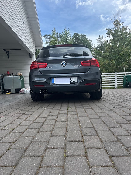 BMW 120d 3 of 5
