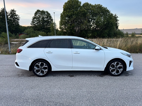 Kia Ceed 3 of 7