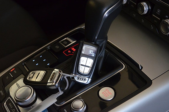Audi A6 3 of 21