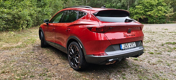 Cupra Formentor 2 of 7